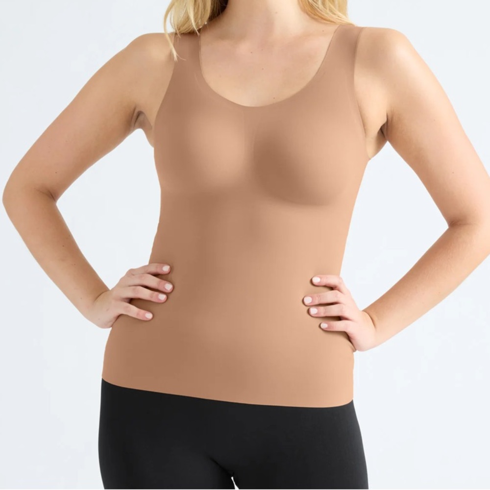 LuxeLift scoop neck tank shaper